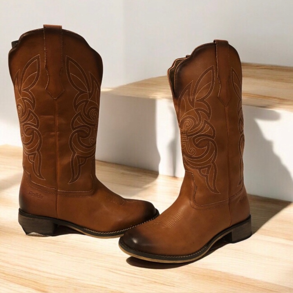 Classic Brown Western Boots for Women